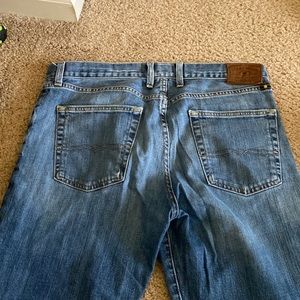 Lucky Brand - Size 33x34